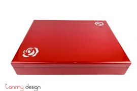 Red rectangular lacquer box included with 6 placemats attached eggshell flower 11*17*H8 cm